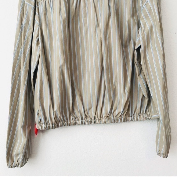 New! Theory Shirred Yoke Mandarin Collar Buttoned Down Blouse Top - Picture 10 of 15